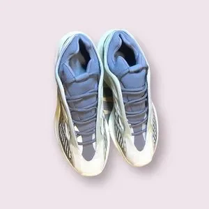 Size 12 - adidas Yeezy 700 V3 Fade Salt 2022 - Brand New In Box Adidas Yeezy 700 V3 Fade Salt Size 13.5 Grey Black Slide  main image 4